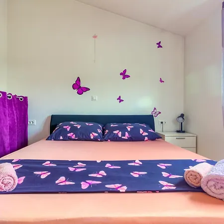 شقة Apartments Zara زادار