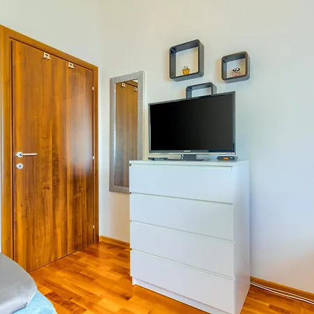 Apartments Zara شقة