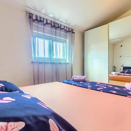 Apartments Zara