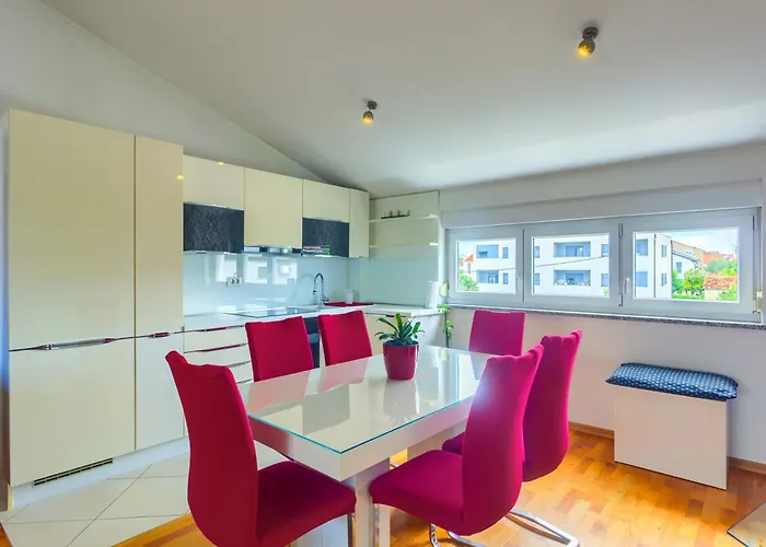 דירה Apartments Zara זאדאר